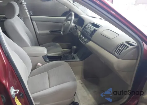 2006 Toyota Camry Le/Xle/Se from USA, damaged, VIN 4T1BE30K06U152998